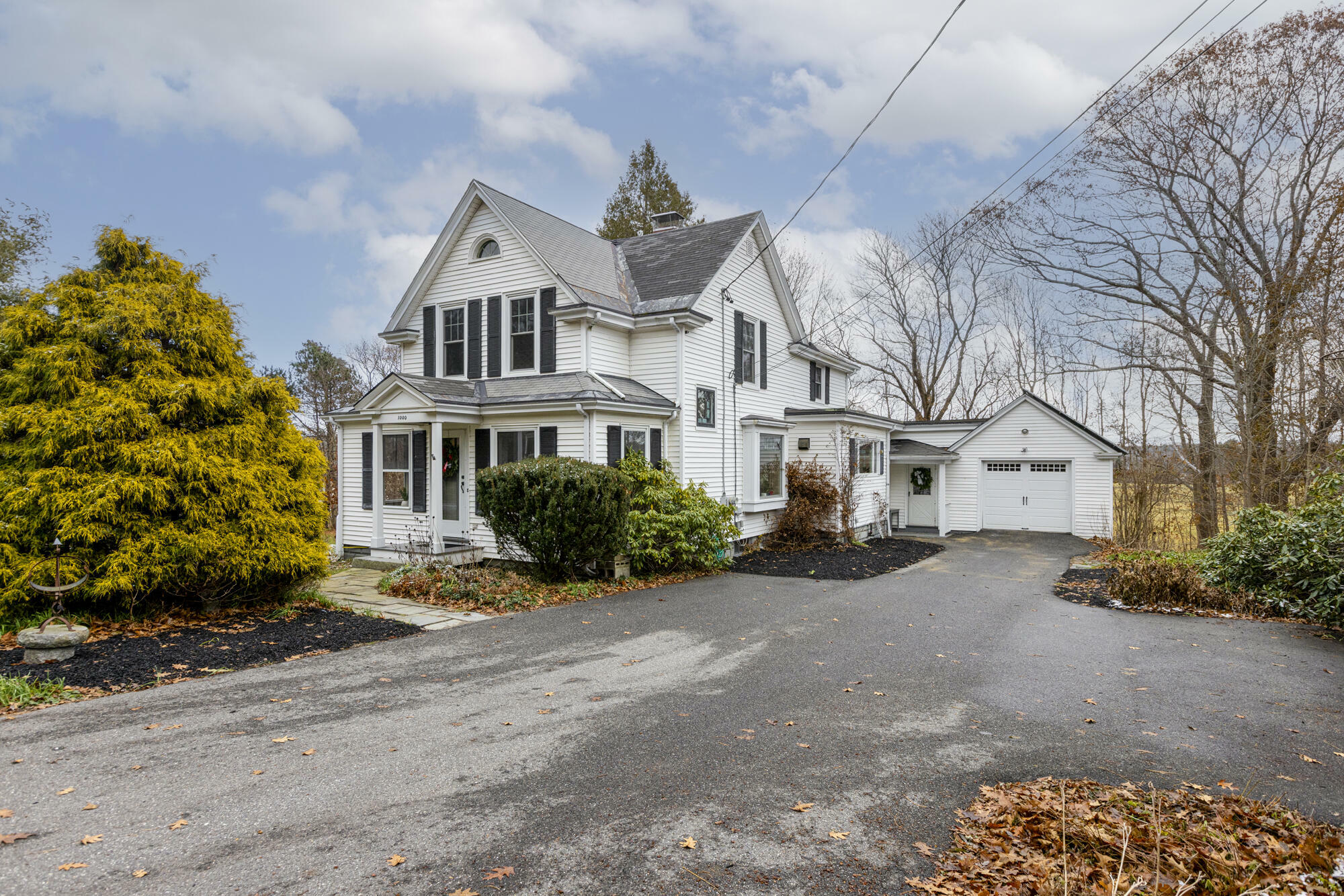 Property Photo: 1000 Sawyer Road ME 04107