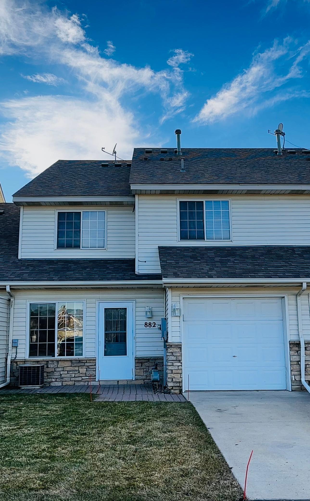 Property Photo: 882 Gannon Drive MN 55379