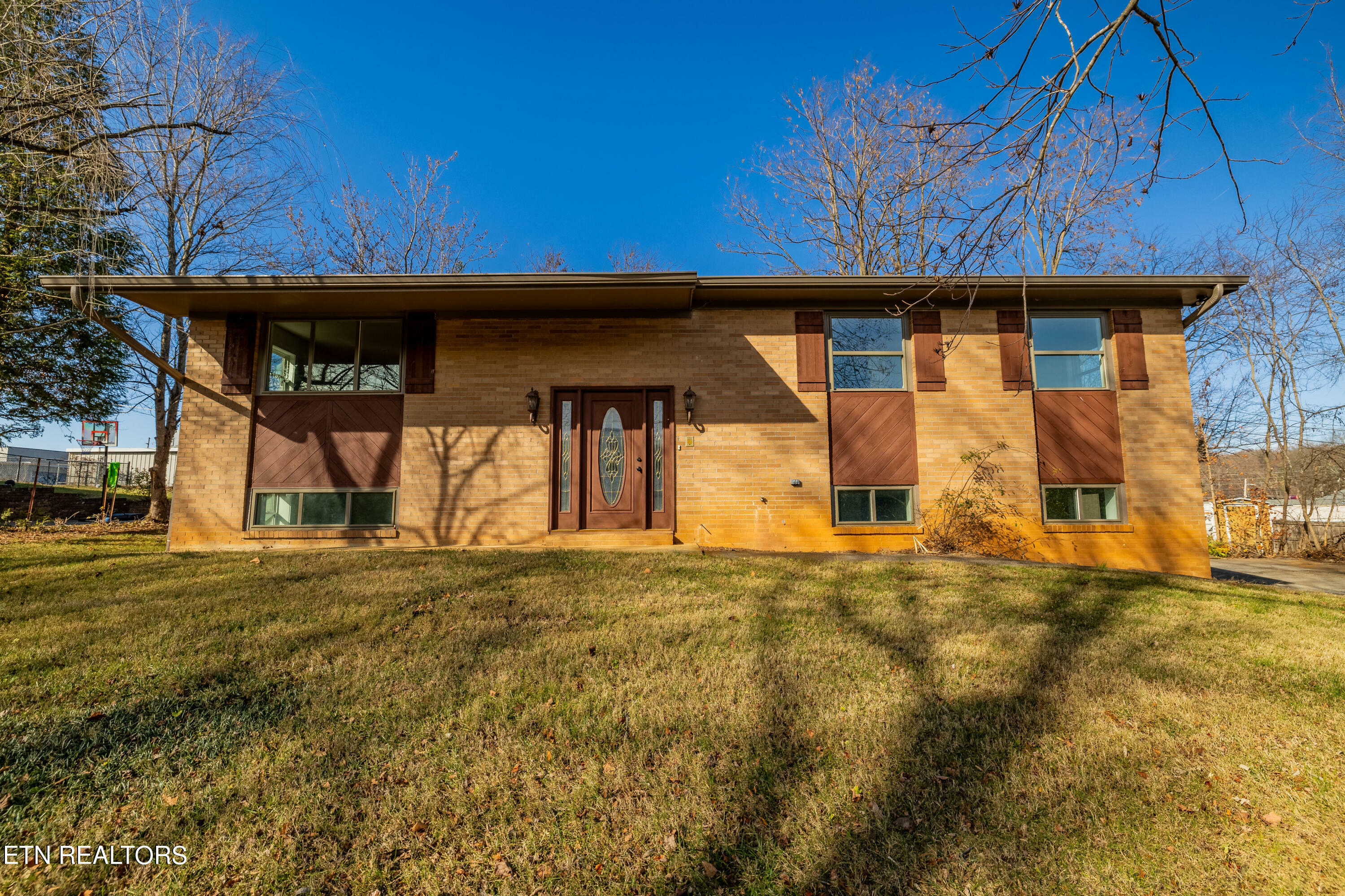 Property Photo:  10509 Blakewood Dr  TN 37922 