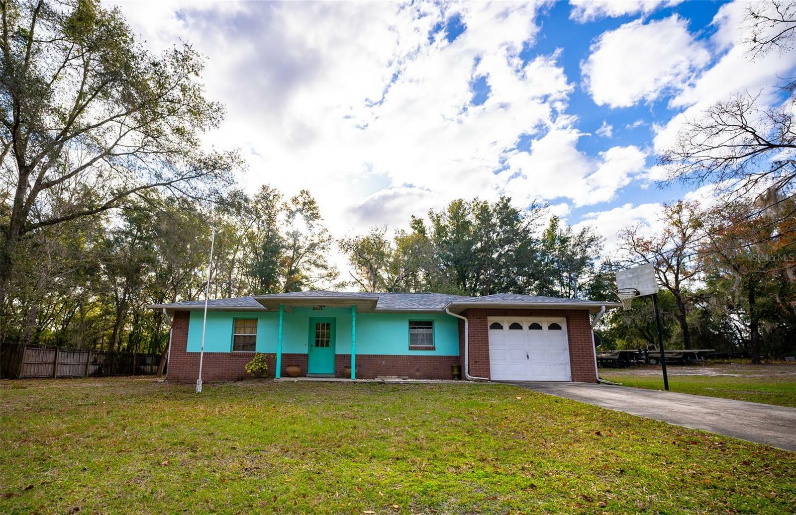 Property Photo:  19098 Saint George Drive  FL 34432 