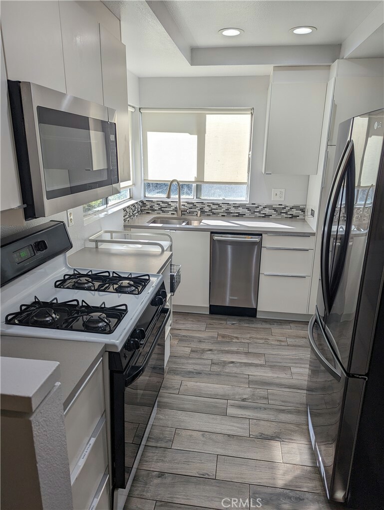Property Photo:  84 Clearbrook 37  CA 92614 