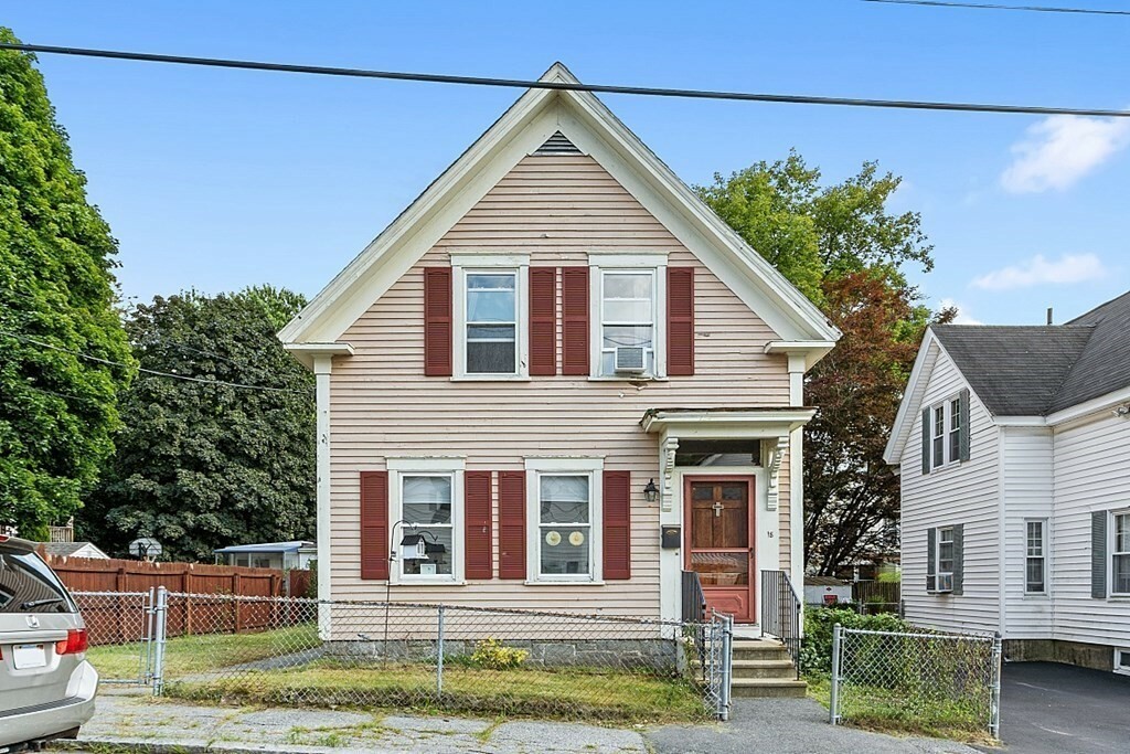 Property Photo:  18 Ludlam St  MA 01850 