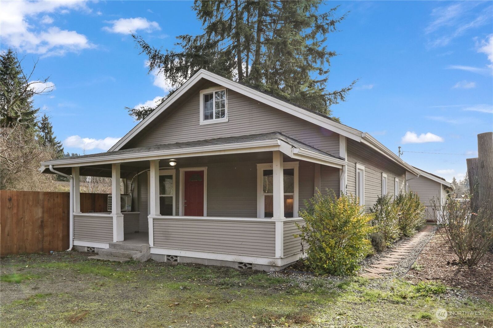 Property Photo: 458 Huston Street S WA 98589