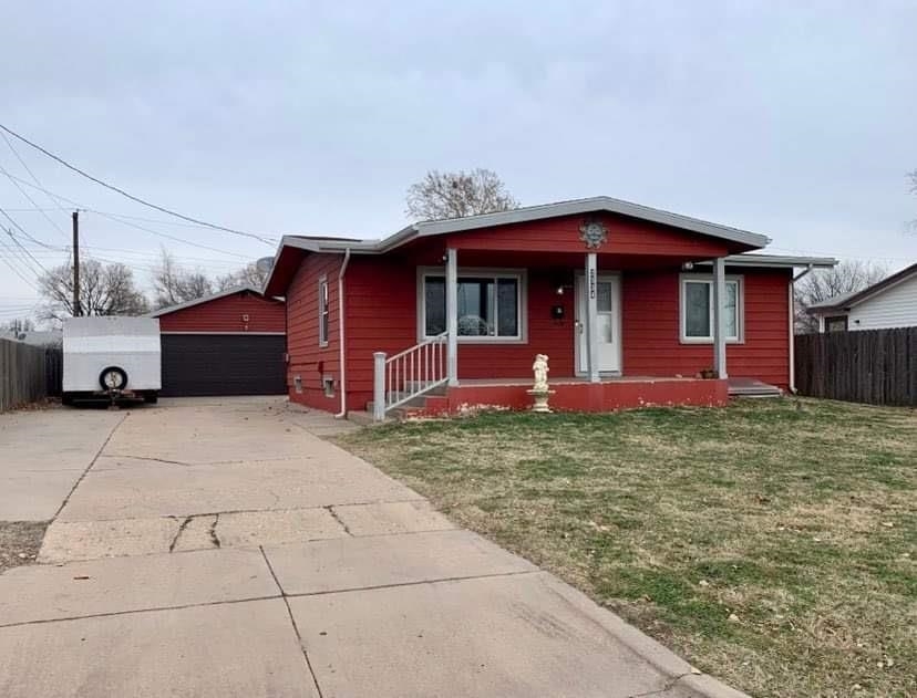 Property Photo:  2534 W 33rd St S  KS 67217 