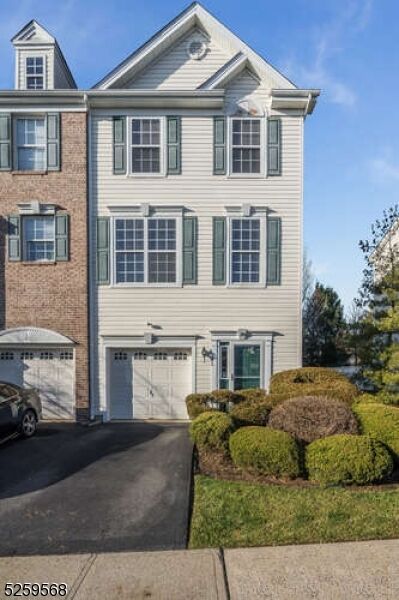 Property Photo:  18 Sundance Way  NJ 08865 