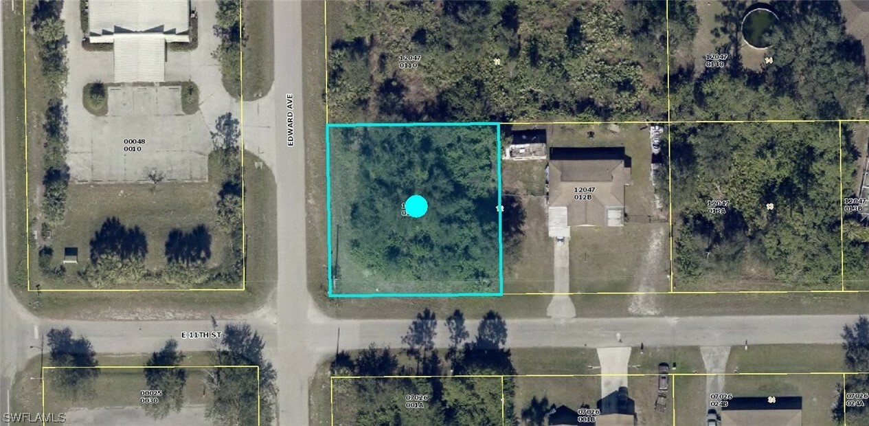 Property Photo:  2401 E 11th Street  FL 33936 