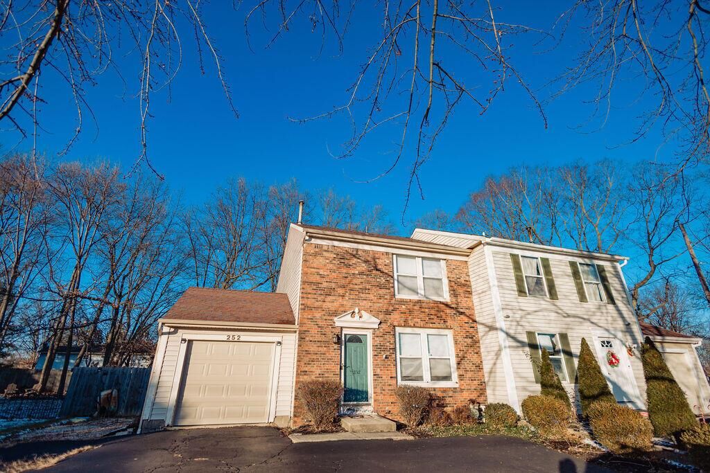 Property Photo:  252 W Powell Road  OH 43065 