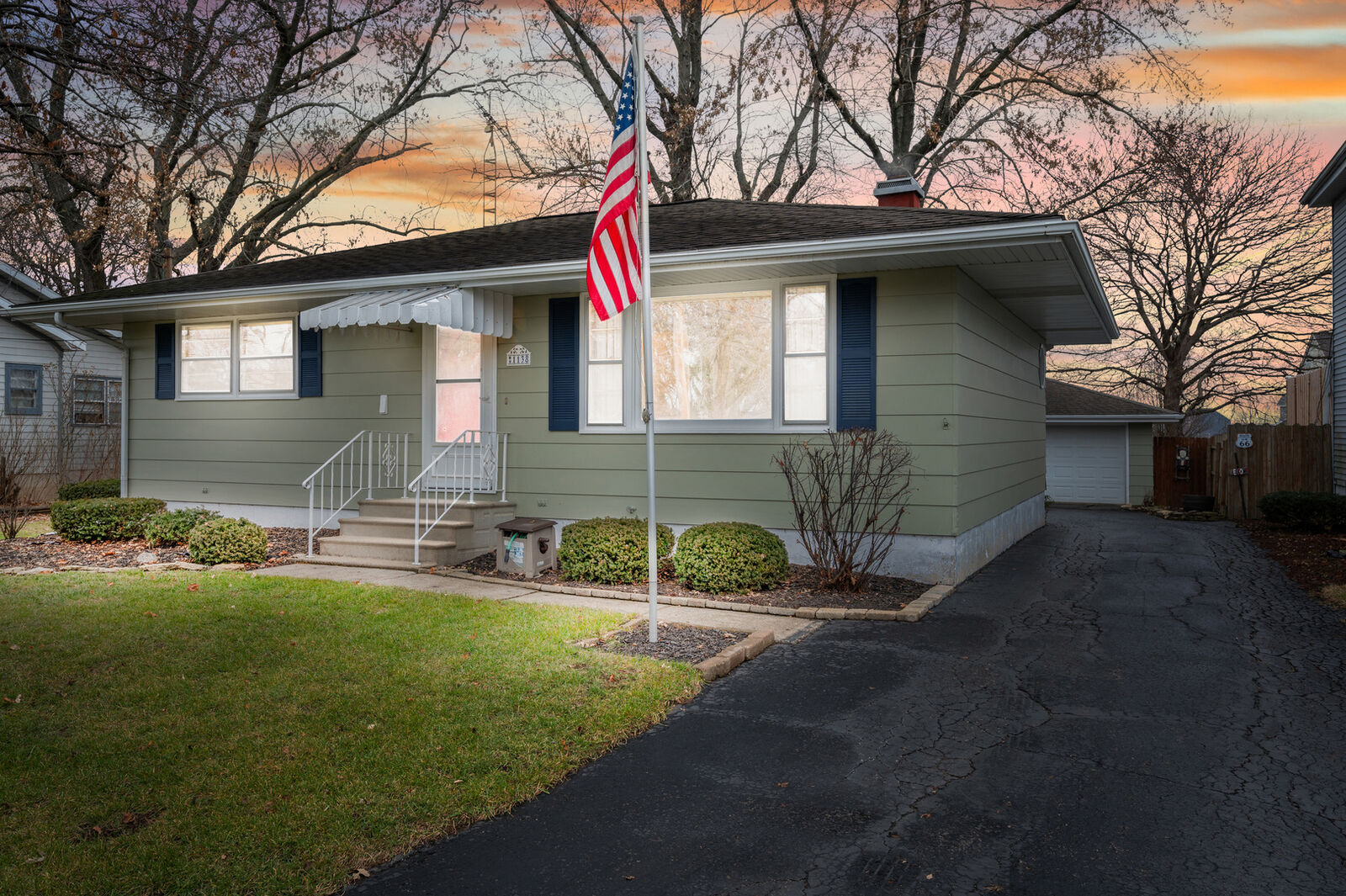 Property Photo:  1138 Commercial Street  IL 60178 