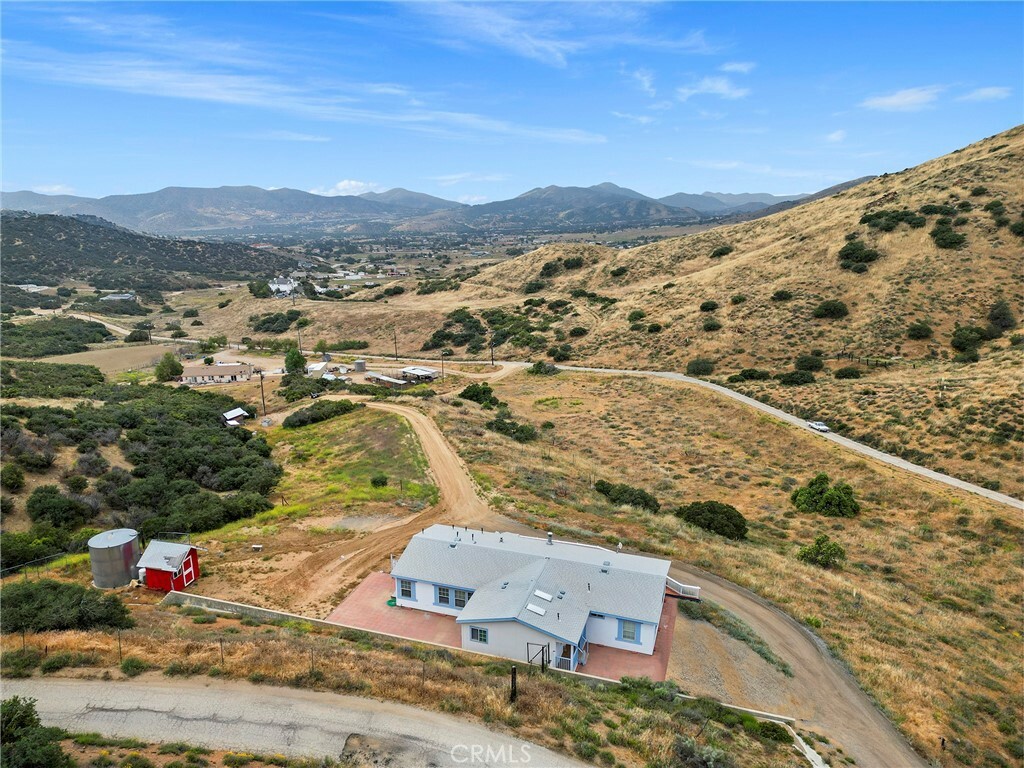 Property Photo:  4426 Shannon View Road  CA 93510 