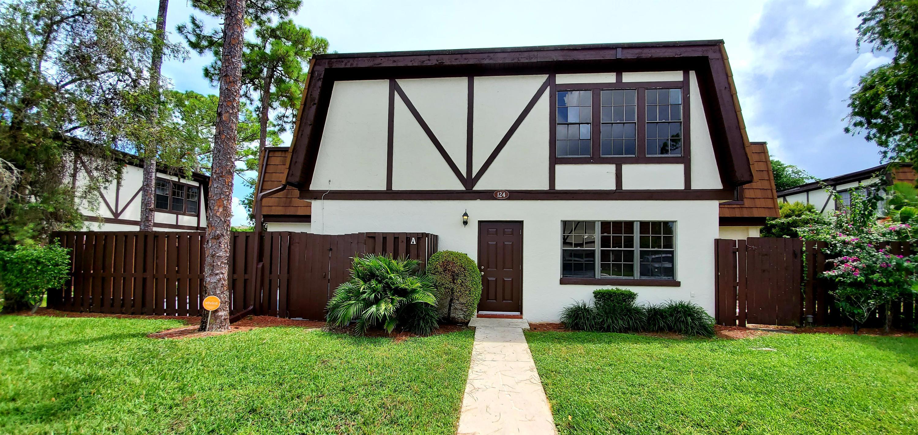 Property Photo: 124 Weybridge Circle A FL 33411