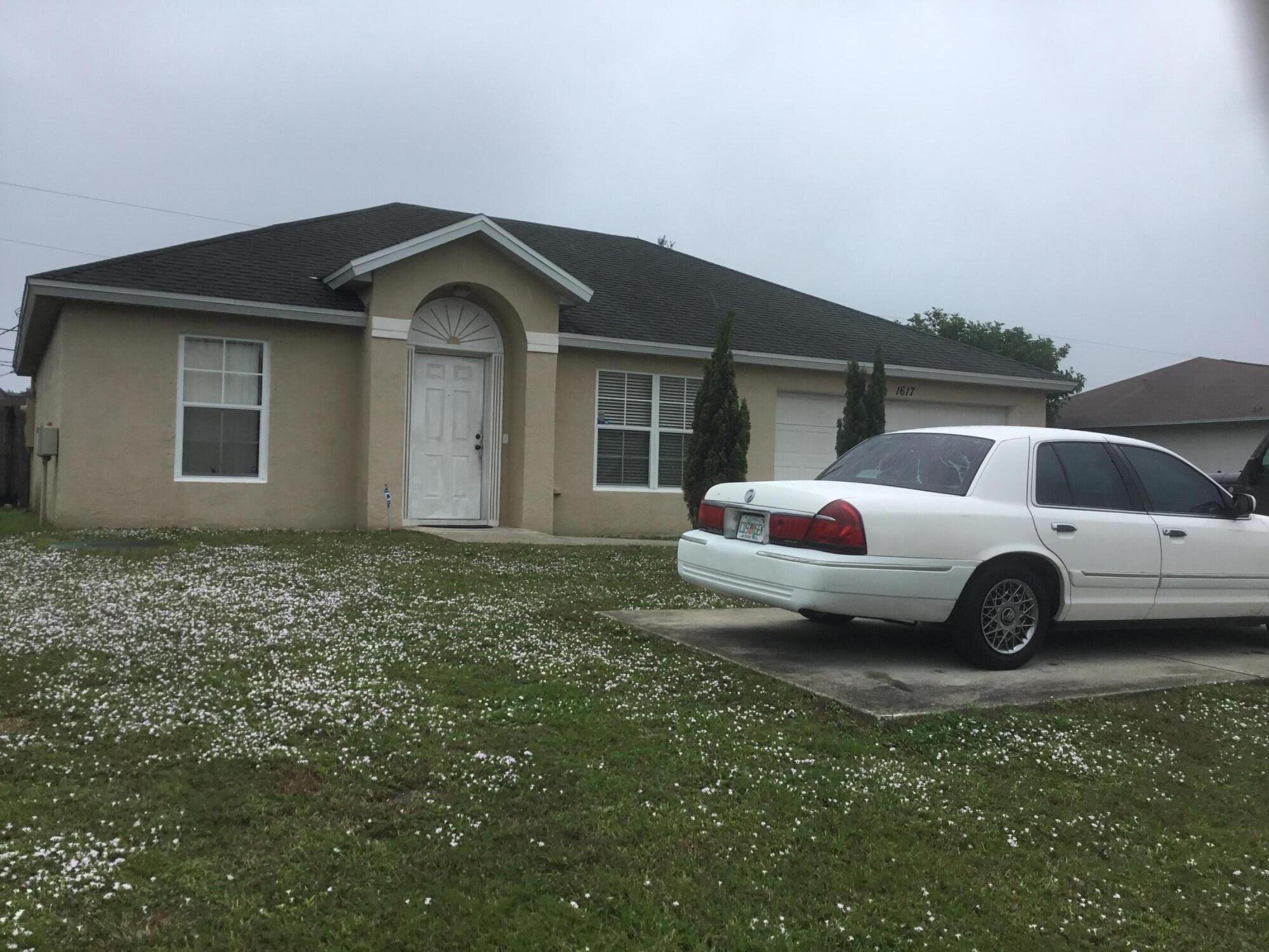 Property Photo:  1617 SW Cameo Boulevard  FL 34953 