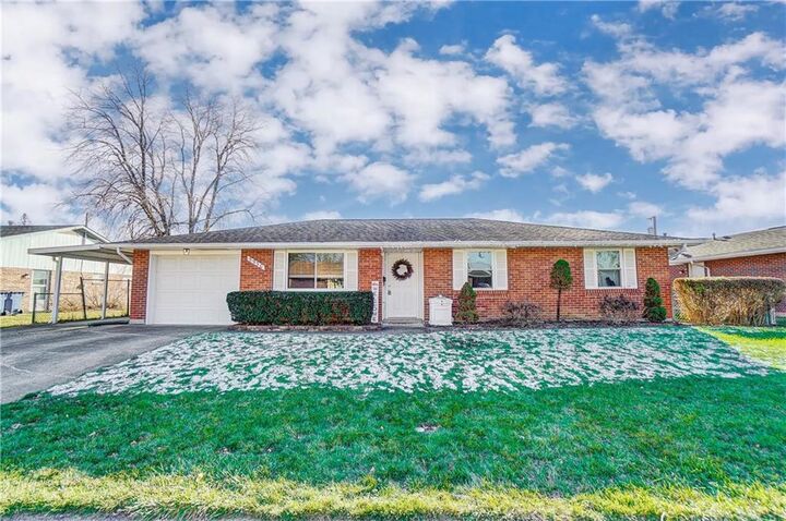 5930 Clearlake Drive  Dayton OH 45424 photo