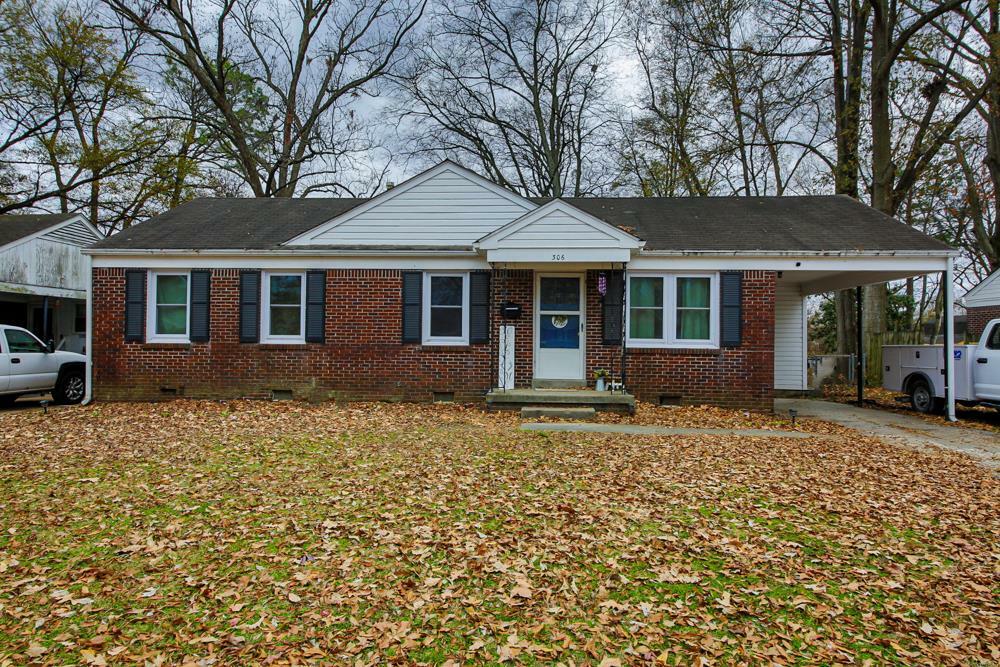 Property Photo:  306 Worthington Drive  AR 72301 