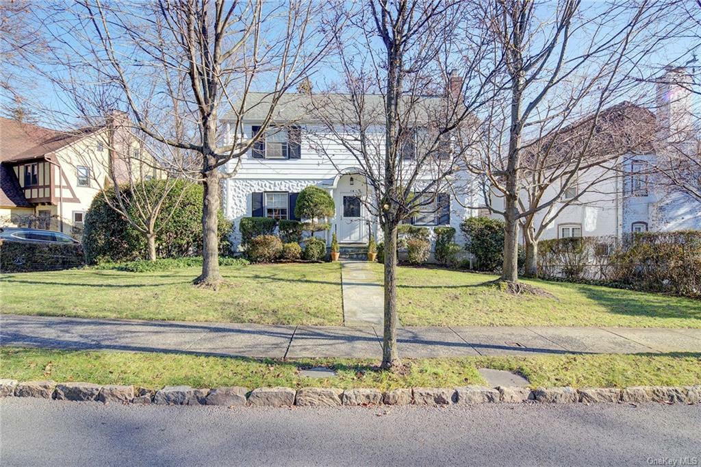 Property Photo:  16 Parkview Drive  NY 10708 