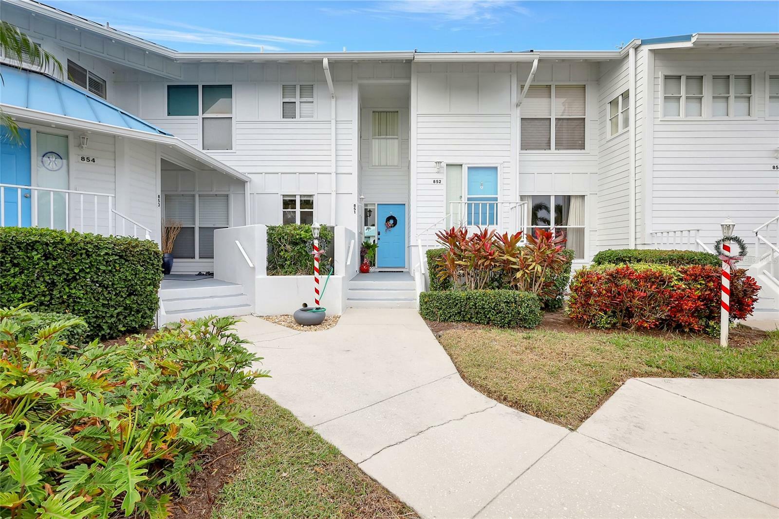 Property Photo:  851 Audubon Drive 851  FL 34209 