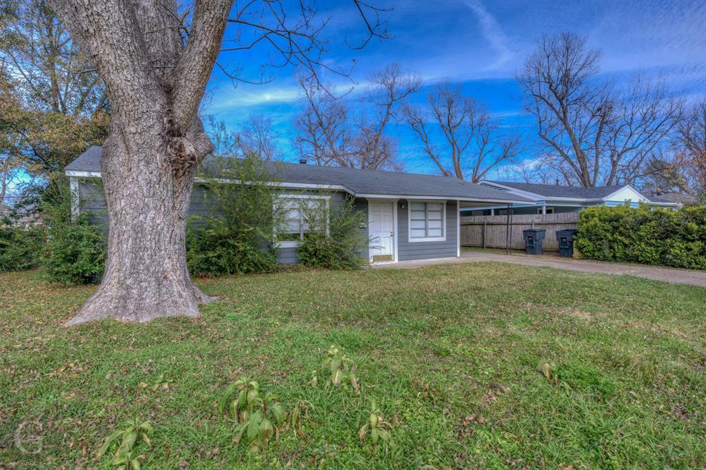 Property Photo:  1611 Oriole  LA 71112 