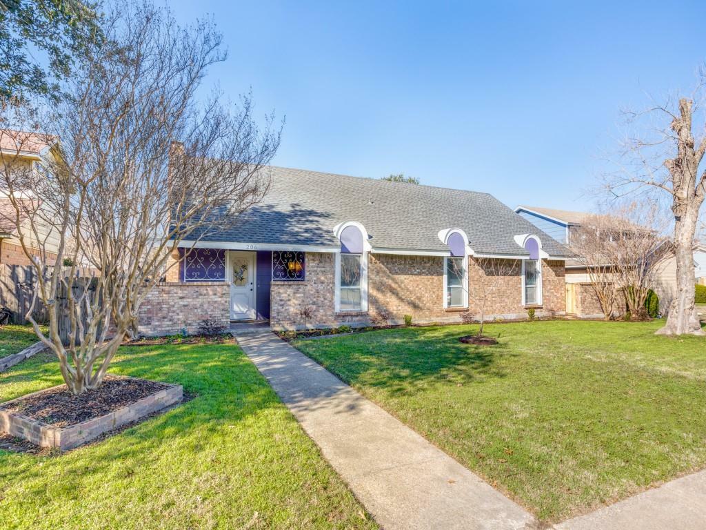 Property Photo:  206 Trailridge Drive  TX 75081 