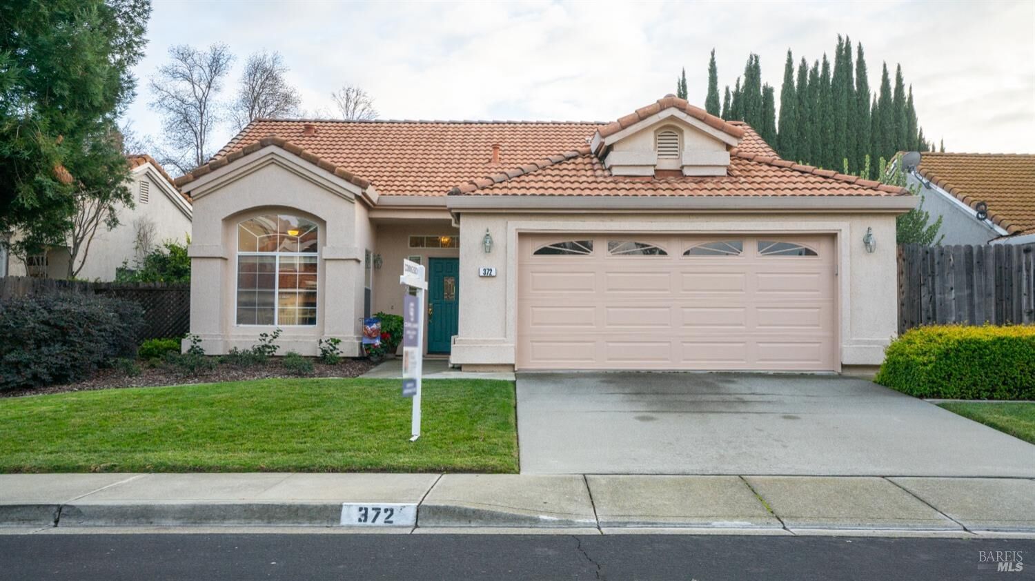 Property Photo: 372 Sun Valley Way CA 95688