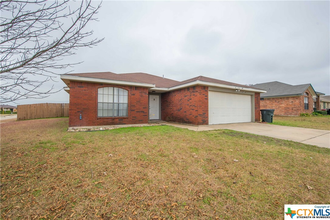 Property Photo:  4500 Fieldcrest Drive  TX 76549 