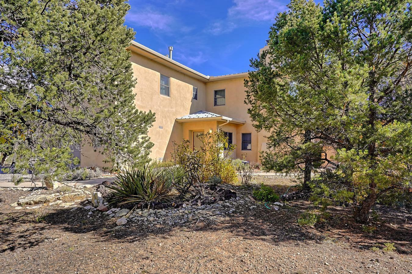 Property Photo:  14 Falcon Court  NM 87059 