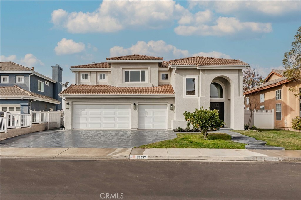 Property Photo:  39257 Salinas Drive  CA 92563 