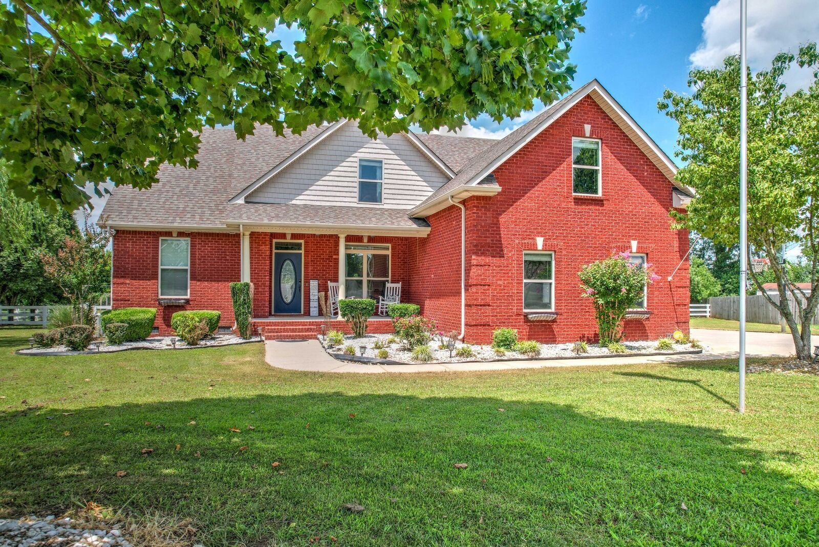 Property Photo: 125 Oak Knoll Ct TN 37127