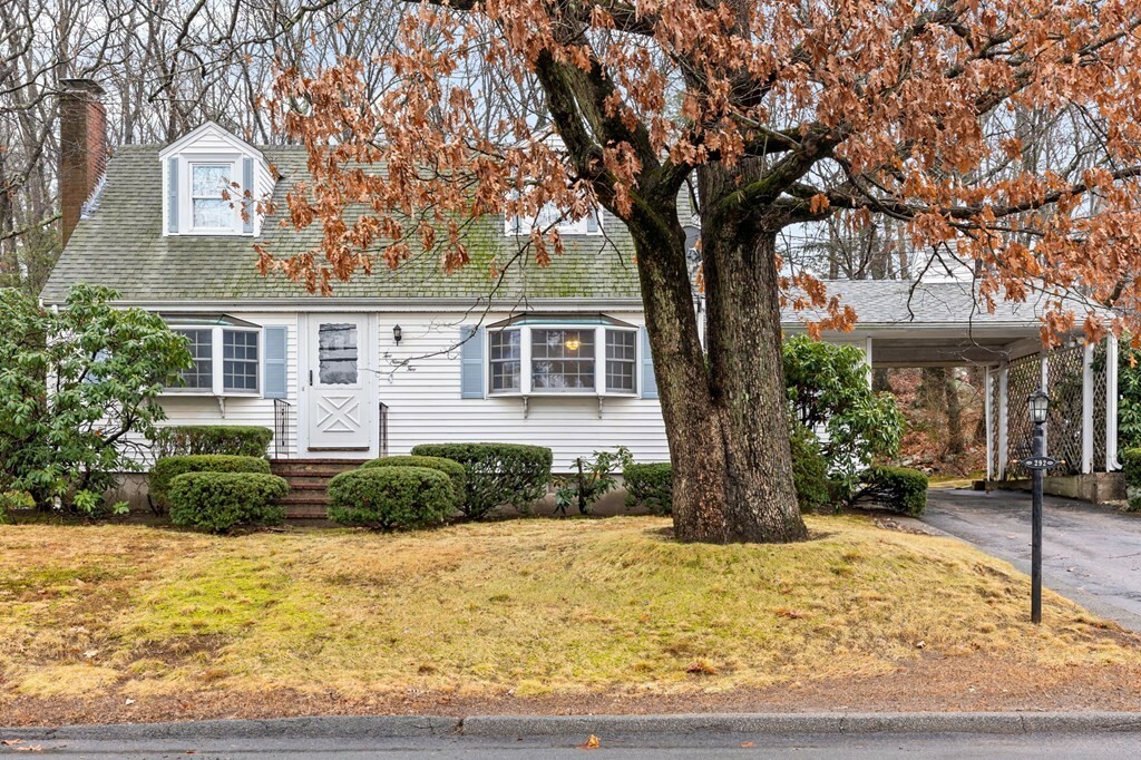 Property Photo:  292 Grove  MA 02368 