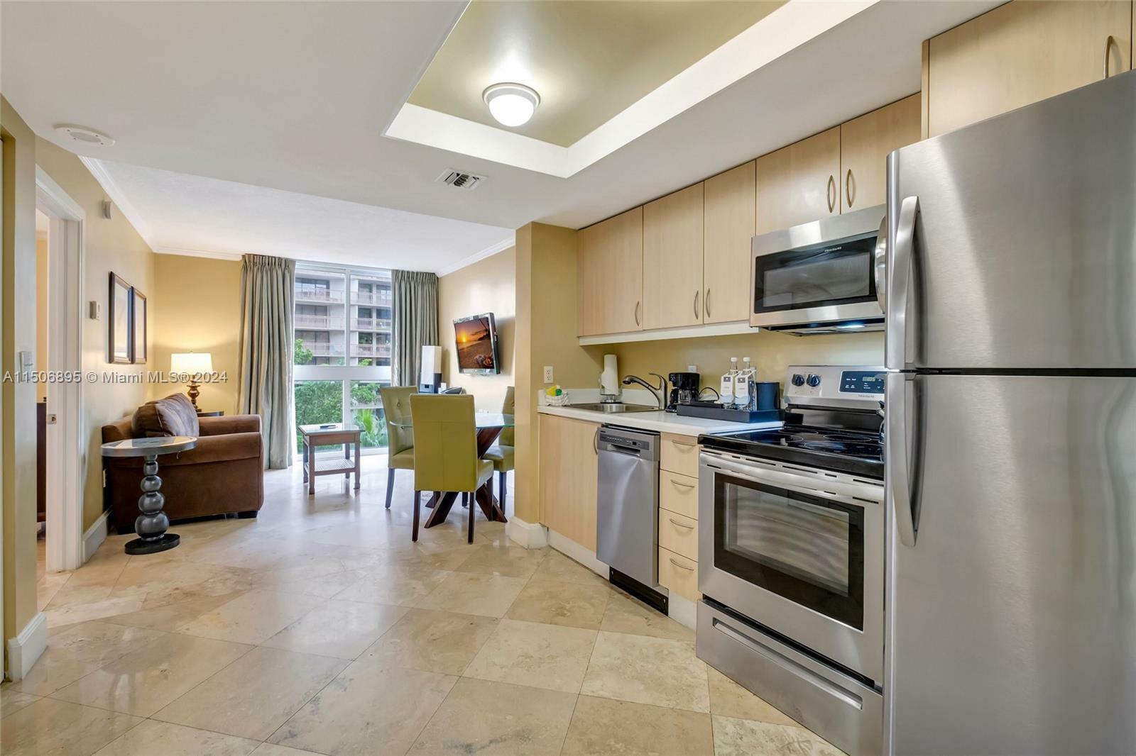 Property Photo:  2951 S Bayshore Dr 815  FL 33133 