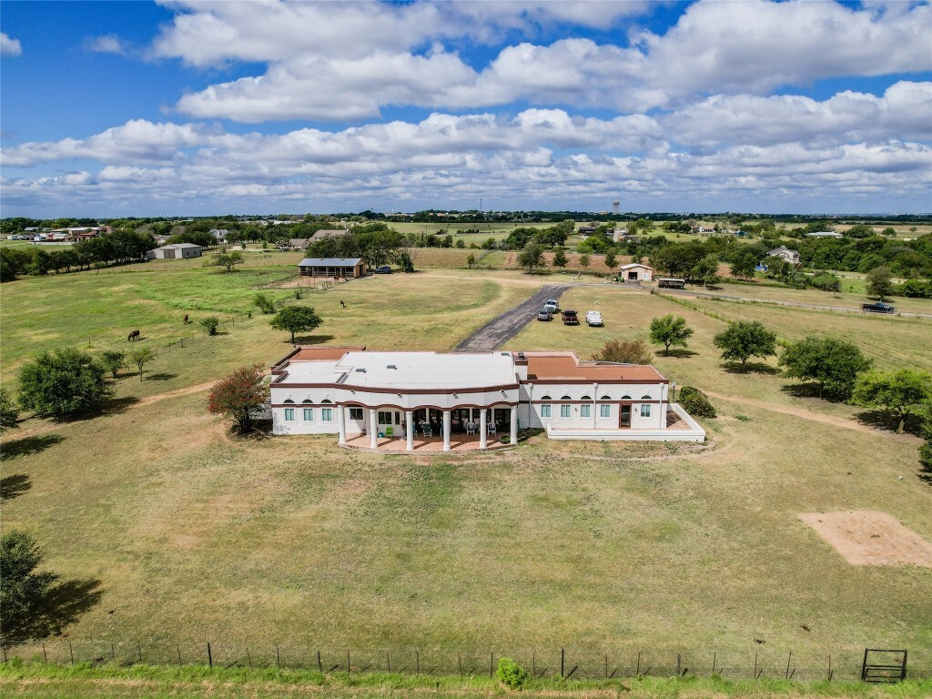 Property Photo:  400 County Road 139 Road  TX 78634 