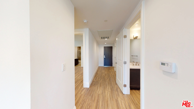 Property Photo:  8700 Chalmers Dr 301  CA 90035 