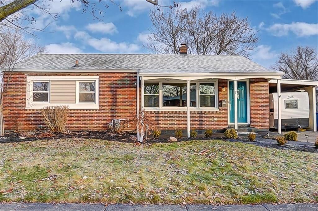 Property Photo: 7 Amokee Place OH 45371