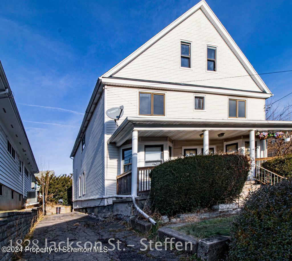 Property Photo:  1826 1828 Jackson Street  PA 18504 