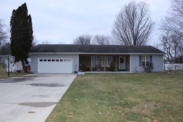 35403 Bellware Boulevard  Paw Paw MI 49079 photo