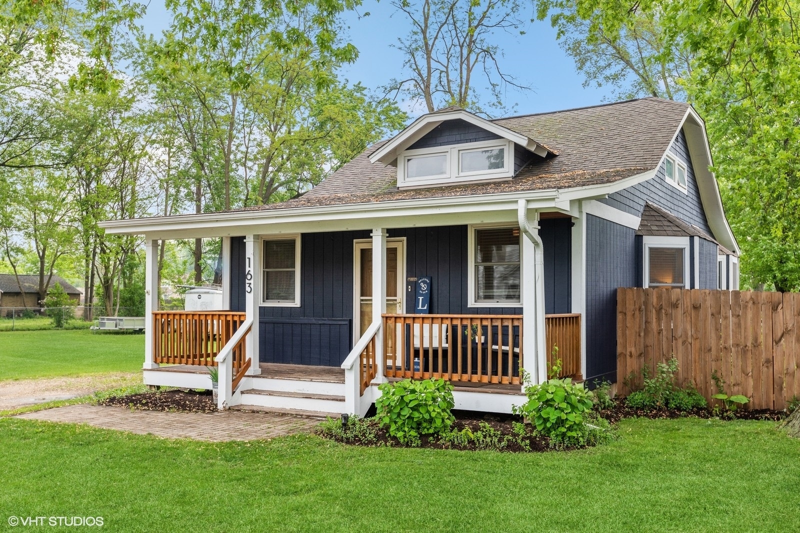 Property Photo:  163 Lakewood Avenue  IL 60014 