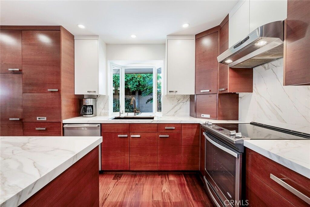 Property Photo: 371 Margo Ave Avenue CA 90803