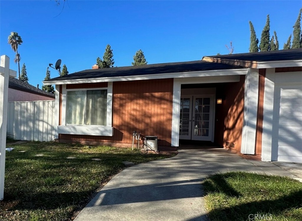 Property Photo:  6897 Crest Avenue  CA 92503 