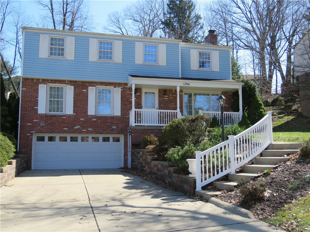 Property Photo:  1294 Plantation Drive  PA 15102 