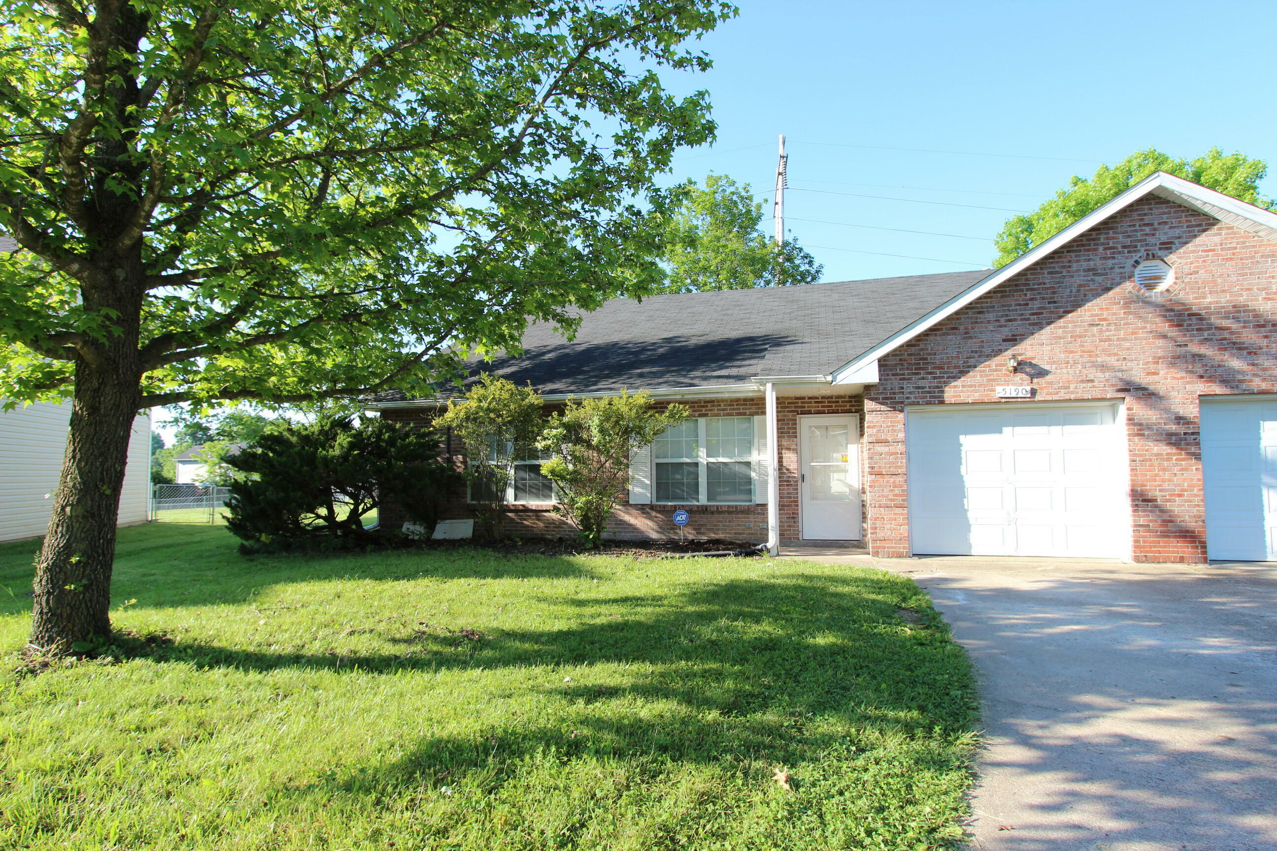 Property Photo:  5190 W Louisville Ct  MO 65203 