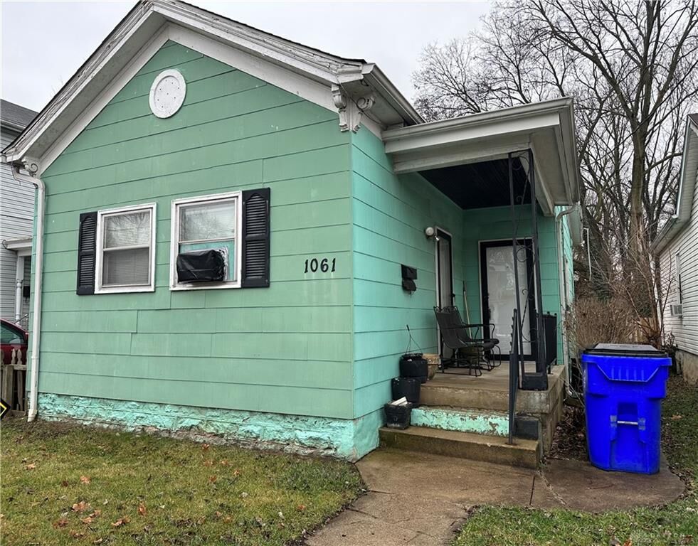 Property Photo: 1061 S 2nd Street OH 45011
