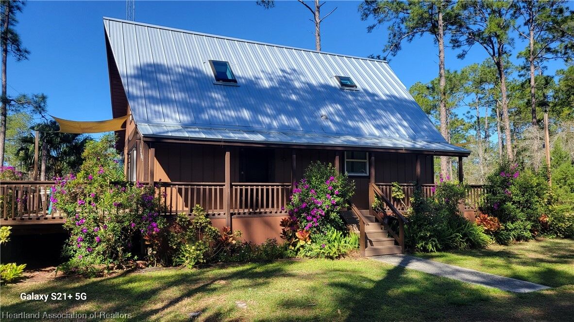 Property Photo: 1104 Hyacinth Avenue FL 33875