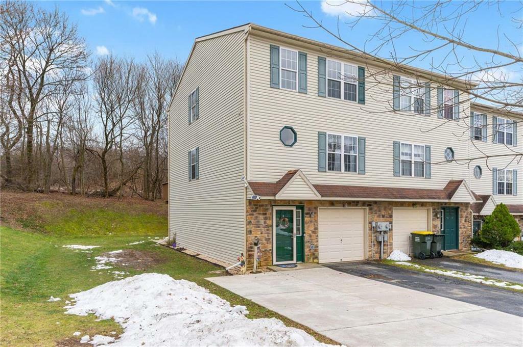 Property Photo:  7378 Lincoln Court  PA 18066 