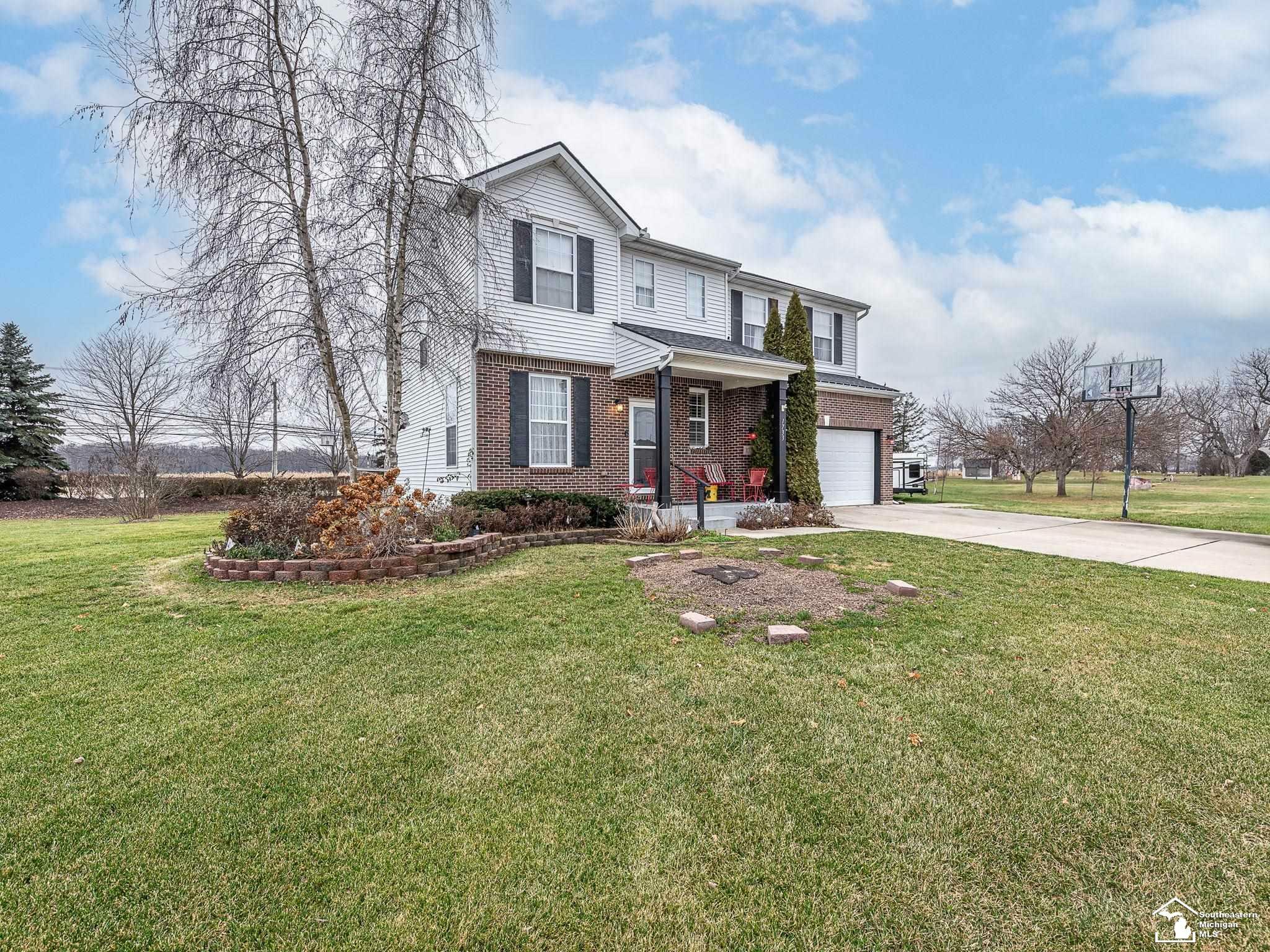 Property Photo:  1733 Arbor Creek  MI 48161 