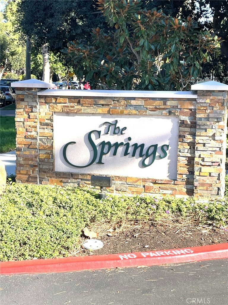 Property Photo: 140 Streamwood 140 CA 92620