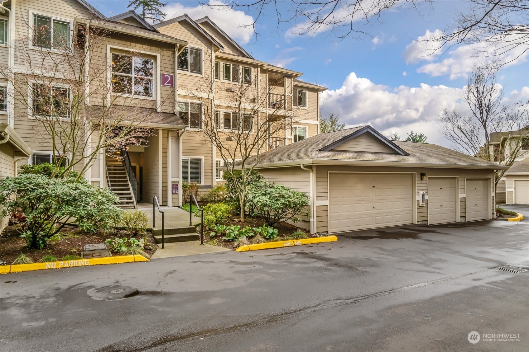 Property Photo:  107 164th Street SE 2-201  WA 98012 