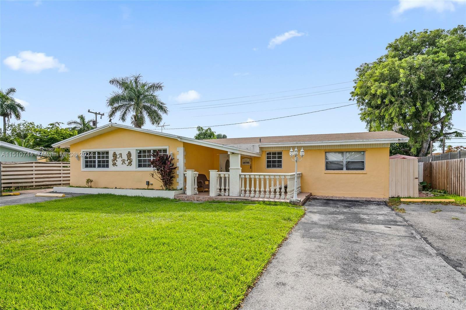 Property Photo:  18780 Lenaire Dr  FL 33157 