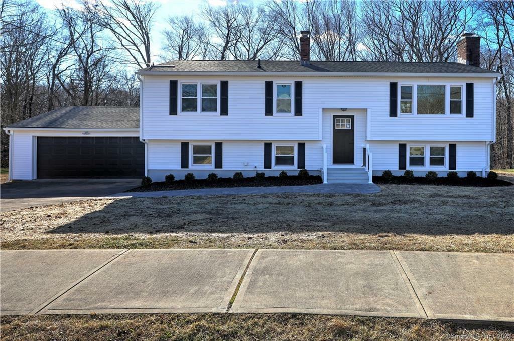 Property Photo:  14 Pine Hollow Road  CT 06405 