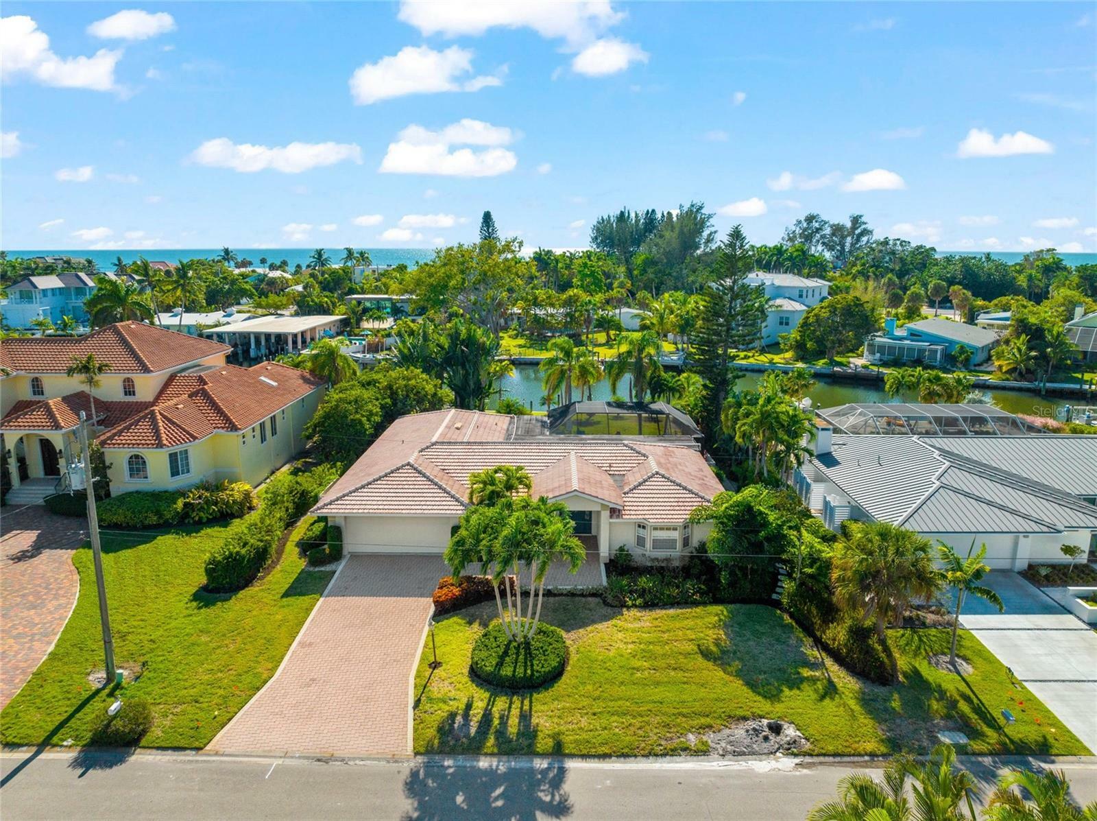 Property Photo:  5941 Emerald Harbor Drive  FL 34228 