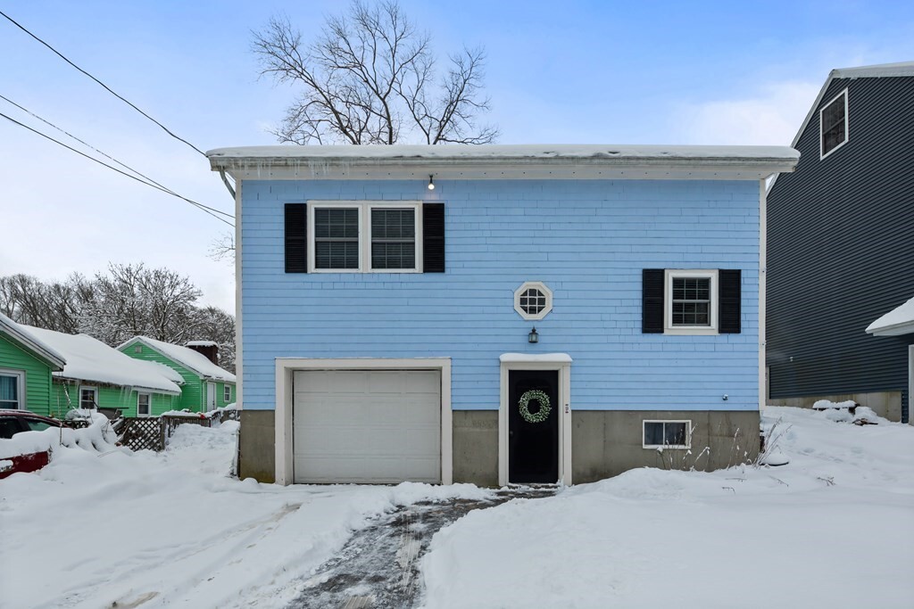 Property Photo: 9 Fuller Rd MA 01821