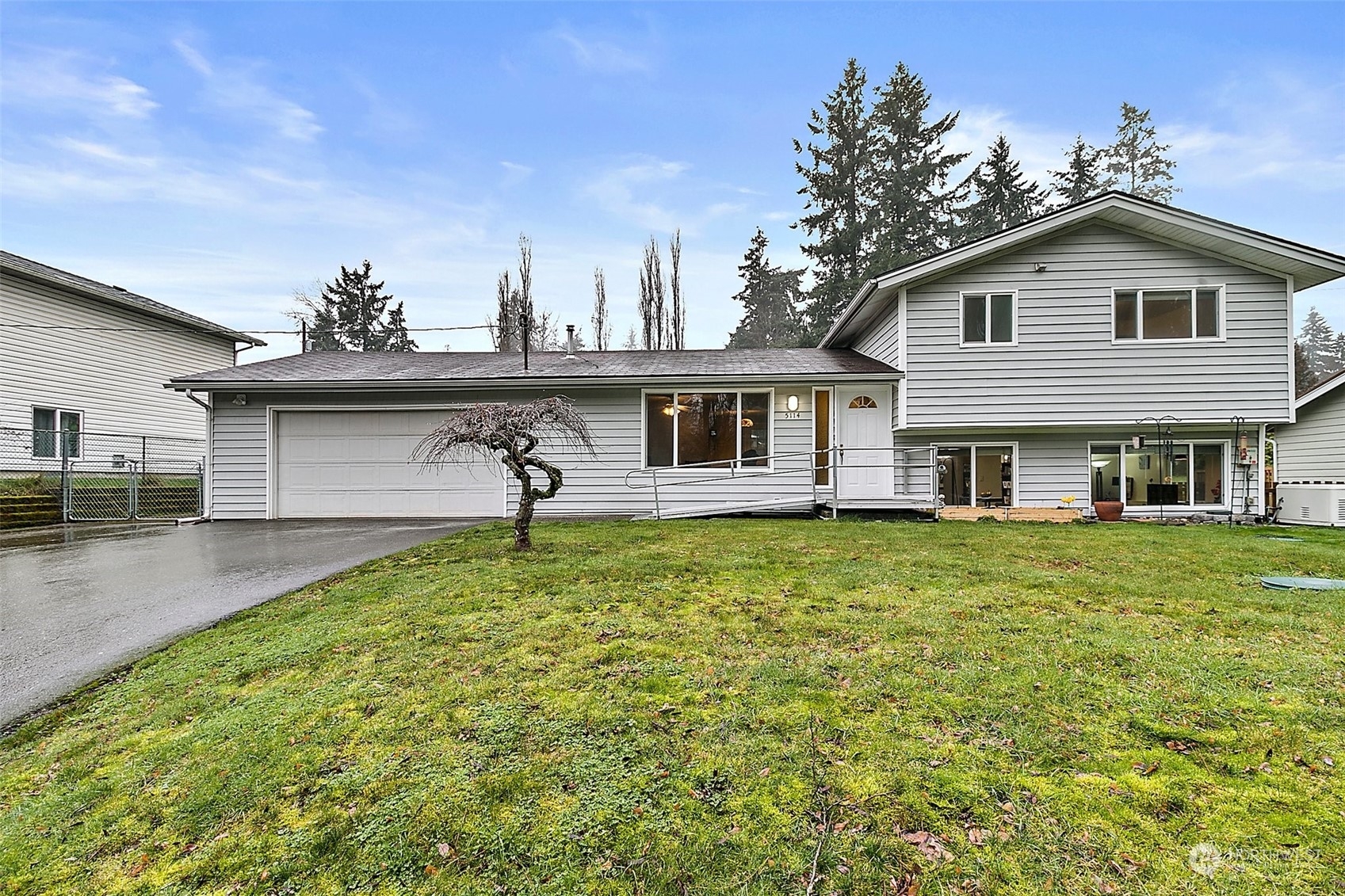 Property Photo: 5114 S 324th Street WA 98001