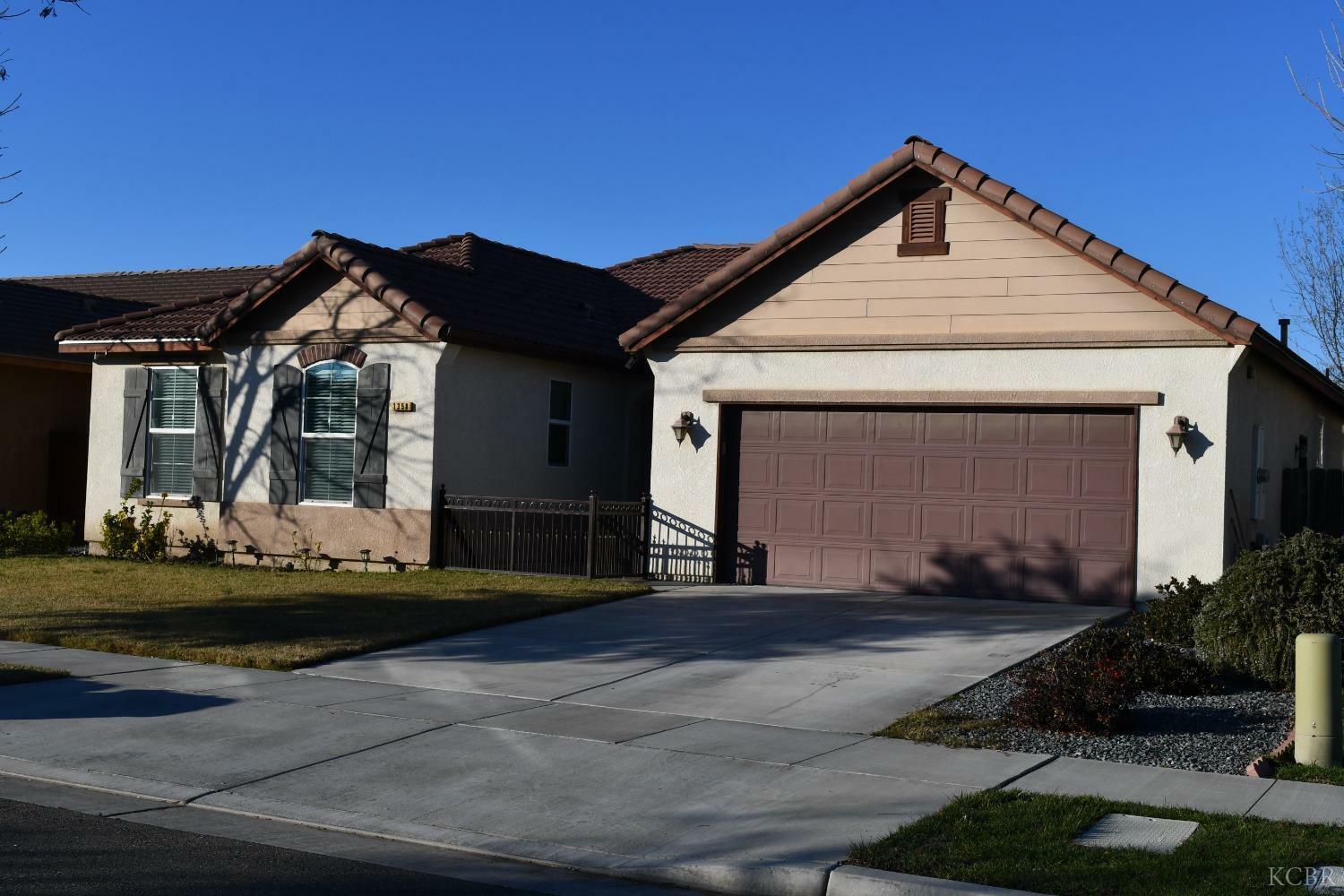 Property Photo:  1358 W Burgundy Court  CA 93230 